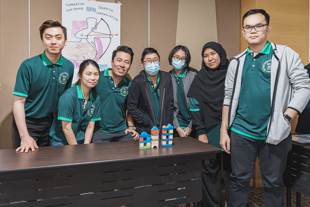 Gorup-photo-team-03